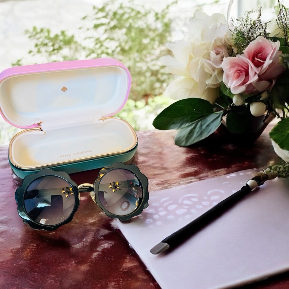 Kate Spade Karrie/S “Hello Sunshine” Black Floral Acetate Sunglasses (EUC/52 mm)